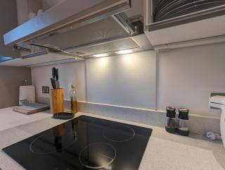 Adelphi Townhouse Contemporary 2 Bed 1 bath 1 WC - 2