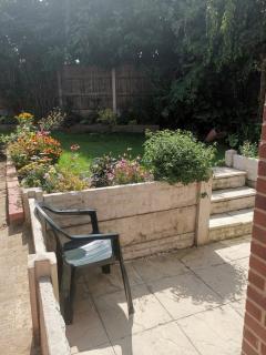 4 bedrooms 7 beds Castle Donnington EMA -Private drive way - 8