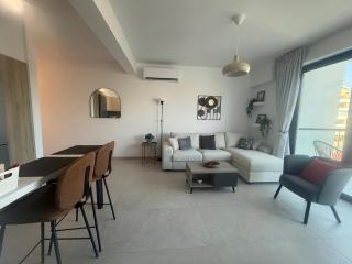 New Modern Mackenzie 1BR Flat, 1mn walk to waterfront - 9