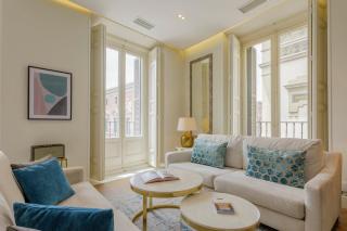 Modern and Luminous Flat in Central District - 0