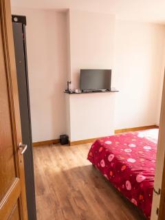 Charming House in Sclessin, Liège with Terrace - 4