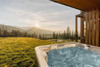 Cyrhla Mountain View with Saunarium & Heated Summer Pool by BQQK - 3