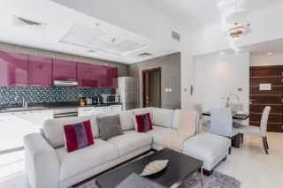 Vacationer Holiday Homes I Charming 1 Bedroom I Colourful Interior l Dubai Marina - 2