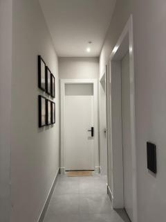A family apartment in Al-Narjis A27 - 6