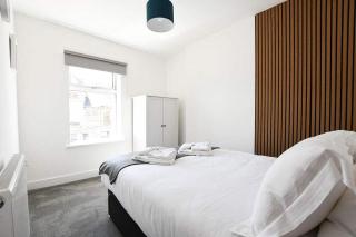 Beautiful 3-bed Home in Ilfracombe by Renzo Ilfracombe Beach Free Wi-Fi - 9