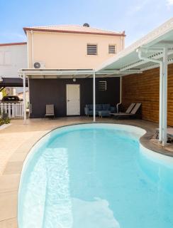 Villa avec Piscine Privée à Saint-Louis 160 m² - 3
