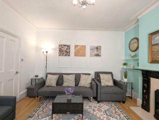 Stylish 5bed detached, Comfort for Crews & Clans - 0
