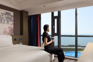 Atour X Hotel Zhuhai Lover Road Red Wave Bay Beach Seaview - 5