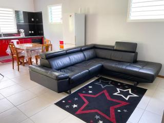 Appartement spacieux à Sainte-Rose, 70 m² avec jardin - 8