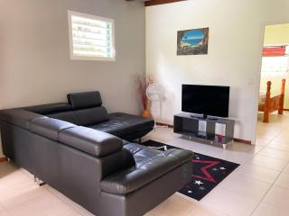 Appartement spacieux à Sainte-Rose, 70 m² avec jardin - 7