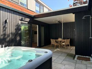 Nieuwe vakantiewoning met spa in Oostkapelle vlakbij strand en centrum - 0