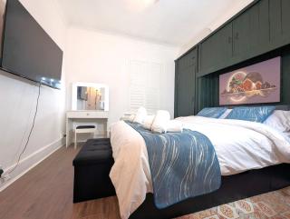 Stylish 5bed detached, Comfort for Crews & Clans - 5