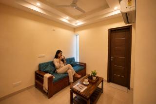 Lime Tree 1BHK Serviced Apartment - Medanta Medicity, Gurgaon - 2