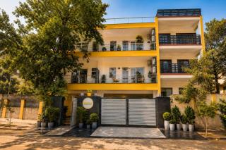 Lime Tree 1BHK Serviced Apartment - Medanta Medicity, Gurgaon - 9