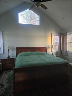 Direct Lakefront Cottage - 2
