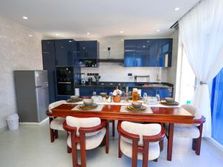 Executive 2 bedroom with SWIMMING POOL, 3 minutes walk to Jumeirah beach NYALI - 3