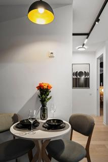 One Luxury Apartments - One Lake Club II - 1