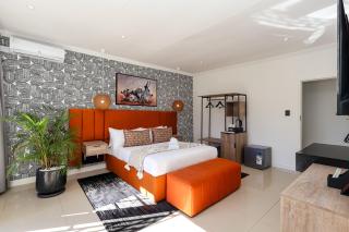 6th on Jupiter Boutique Hotel and Events - 4