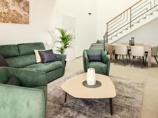 Villa Eden - Seaviews, Large Terrace & Private Heated Pool - 1