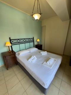 Kalamata Beachside Apartment, 4-Minute Walk to Beach - Kalamata - 4