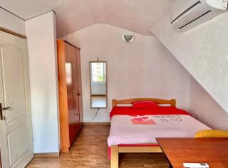 Homestay LGBT friendly - DOUBLE BED ROOM - Soba u apartmanu, zajednicko kupatilo! - 7