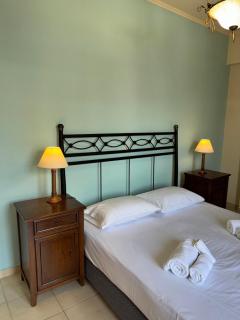 Kalamata Beachside Apartment, 4-Minute Walk to Beach - Kalamata - 3
