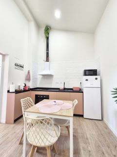 THE PINK HOUSE 1º - 6