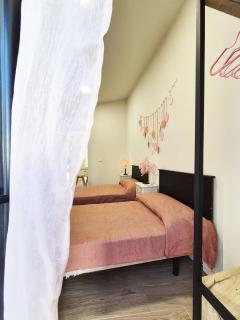 THE PINK HOUSE 1º - 2