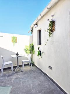 THE PINK HOUSE 1º - 1