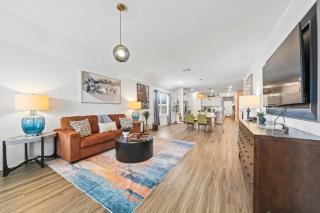 Stylish 4BR Retreat | EV Charger | San Marcos - 9