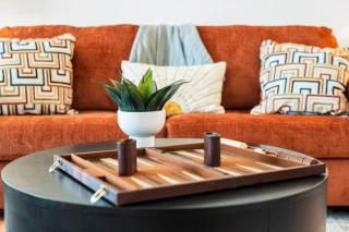 Stylish 4BR Retreat | EV Charger | San Marcos - 5