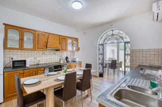 Luxury 4BR Villa Terrace & BBQ in St Julians - 8