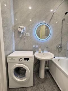 Modern 2-Bedroom Apartment - 2