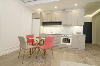 Stylish 2-bedroom apartment next to the Republic Sqaure - 7
