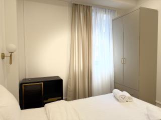 Stylish 2-bedroom apartment next to the Republic Sqaure - 2