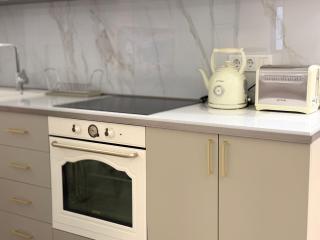 Stylish 2-bedroom apartment next to the Republic Sqaure - 1
