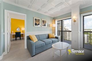 Enjoy Private Sunsets & Fireworks at King Penthouse - 4