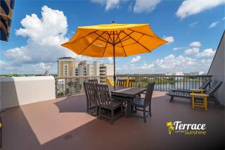 Enjoy Private Sunsets & Fireworks at King Penthouse - 3