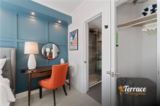 Stunning Terrace Apartment Near Universal - 2