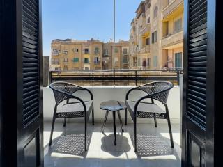 Stylish Apartment in Downtown Cairo - 6