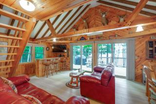 Cozy Chemo Pond Cabin w/ Dock & Waterfront Views -  - 5