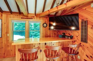 Cozy Chemo Pond Cabin w/ Dock & Waterfront Views -  - 2