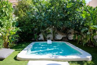 Island Bliss Villa with Private pool & garden - 1