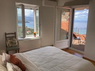 Bright Home in Historic Mithymna - 9