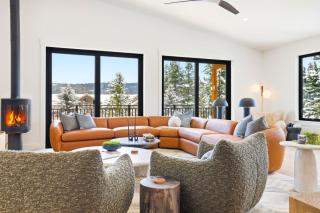Big Sky Sanctuary -Mountain Views & Deck & Trail Access - 3