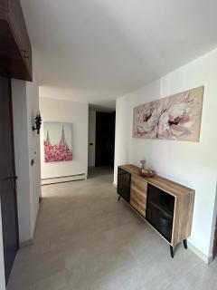 Studio 21 - 7