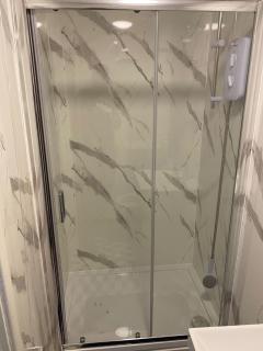 2 Bed Flat in Cheetham Hill, Manchester - 8