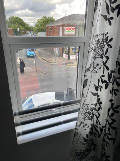 2 Bed Flat in Cheetham Hill, Manchester - 6