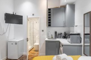 Compact Comfort Your London Basecamp F2 - 6