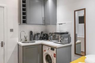 Compact Comfort Your London Basecamp F2 - 3